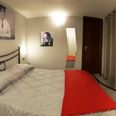 Obelisco 4* Nápoly